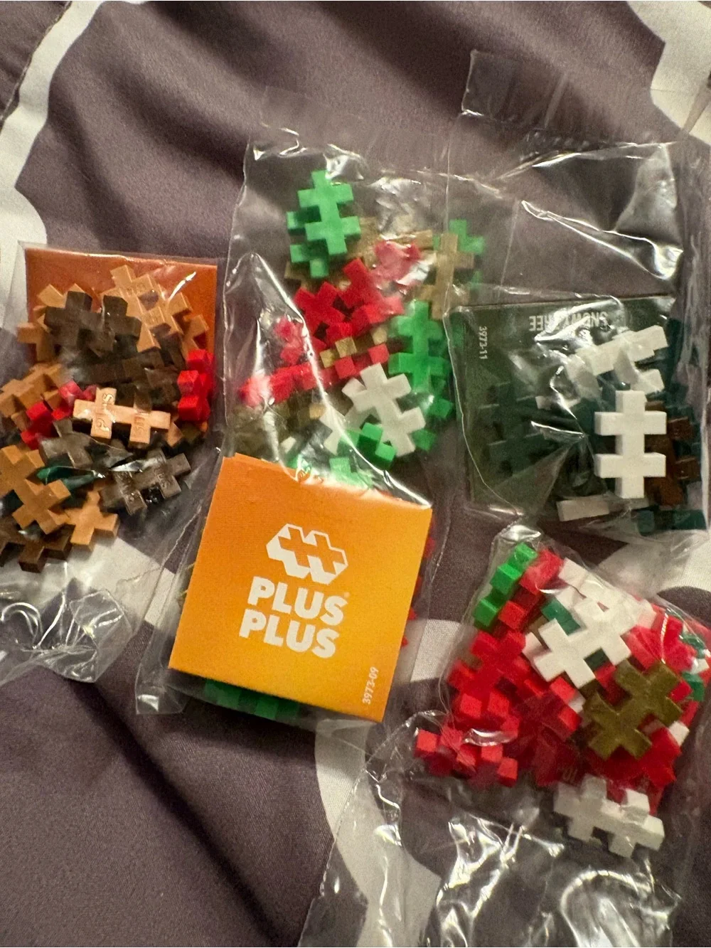 Plus Plus Christmas assorted Creative Building Packs blind pack of 3